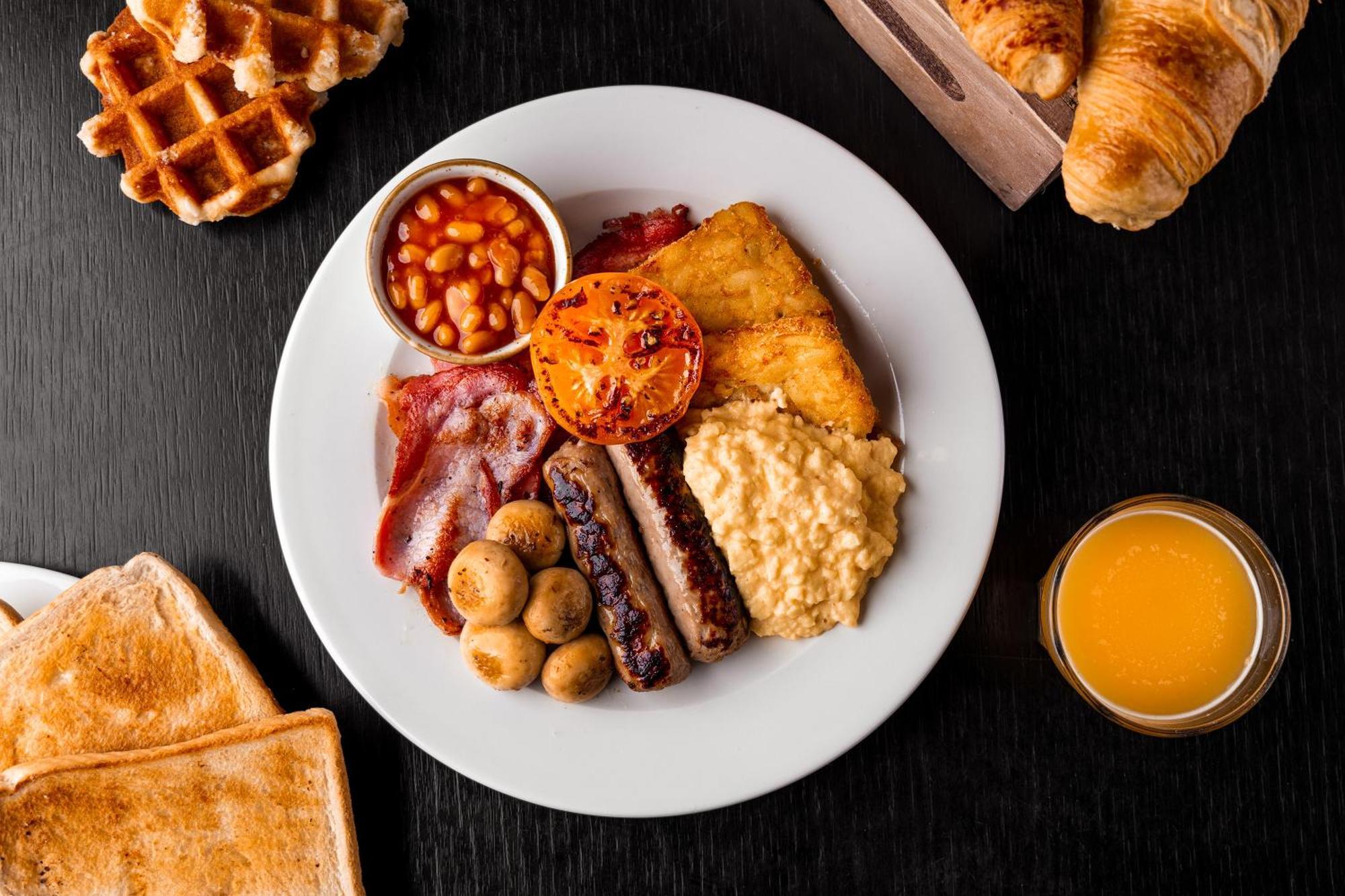 Village Hotel Chester St David'S Ewloe Ngoại thất bức ảnh