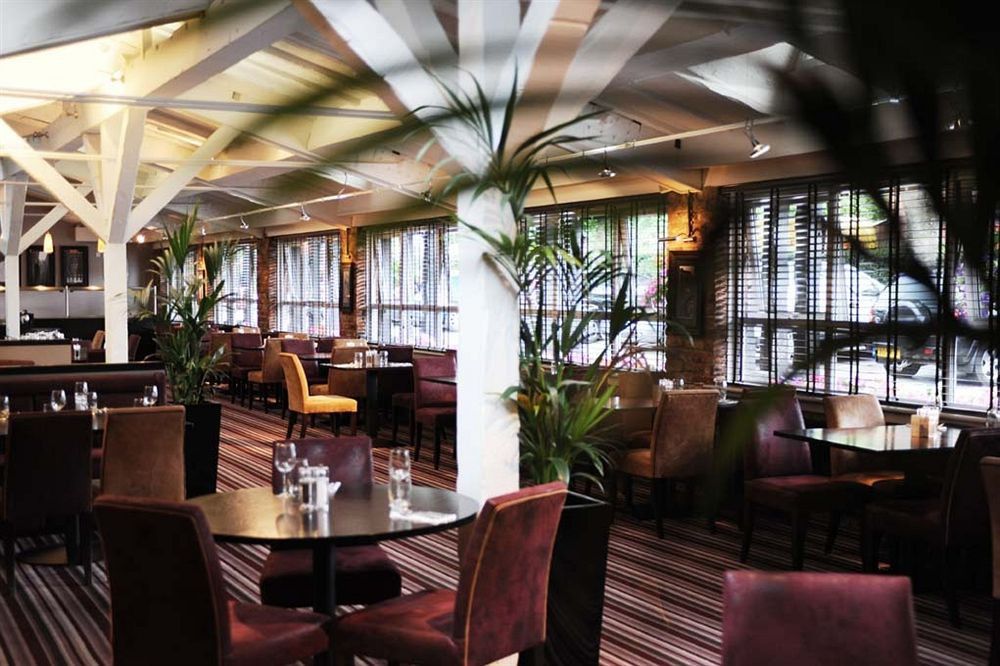 Village Hotel Chester St David'S Ewloe Ngoại thất bức ảnh