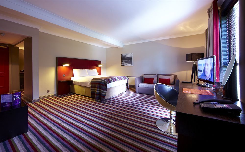 Village Hotel Chester St David'S Ewloe Ngoại thất bức ảnh
